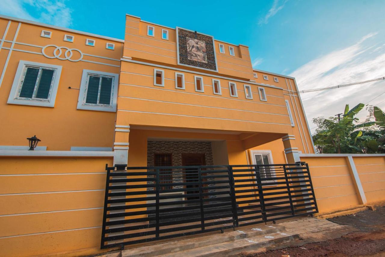 Saffron Vilva Hotell Pondicherry Exteriör bild