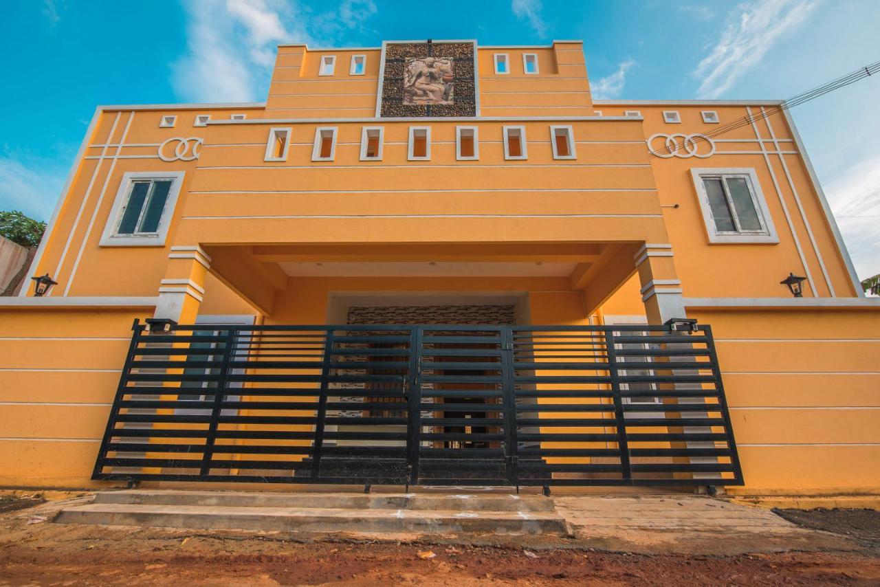 Saffron Vilva Hotell Pondicherry Exteriör bild