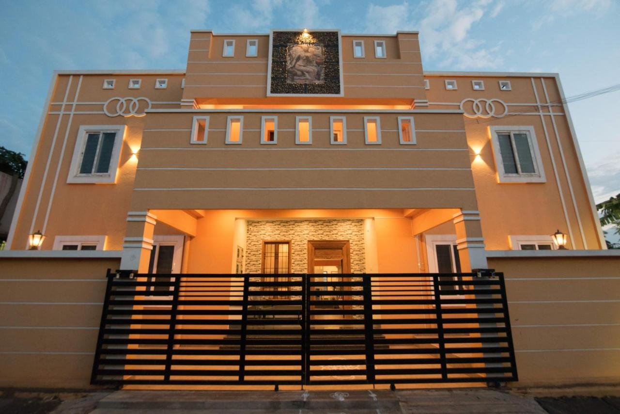 Saffron Vilva Hotell Pondicherry Exteriör bild