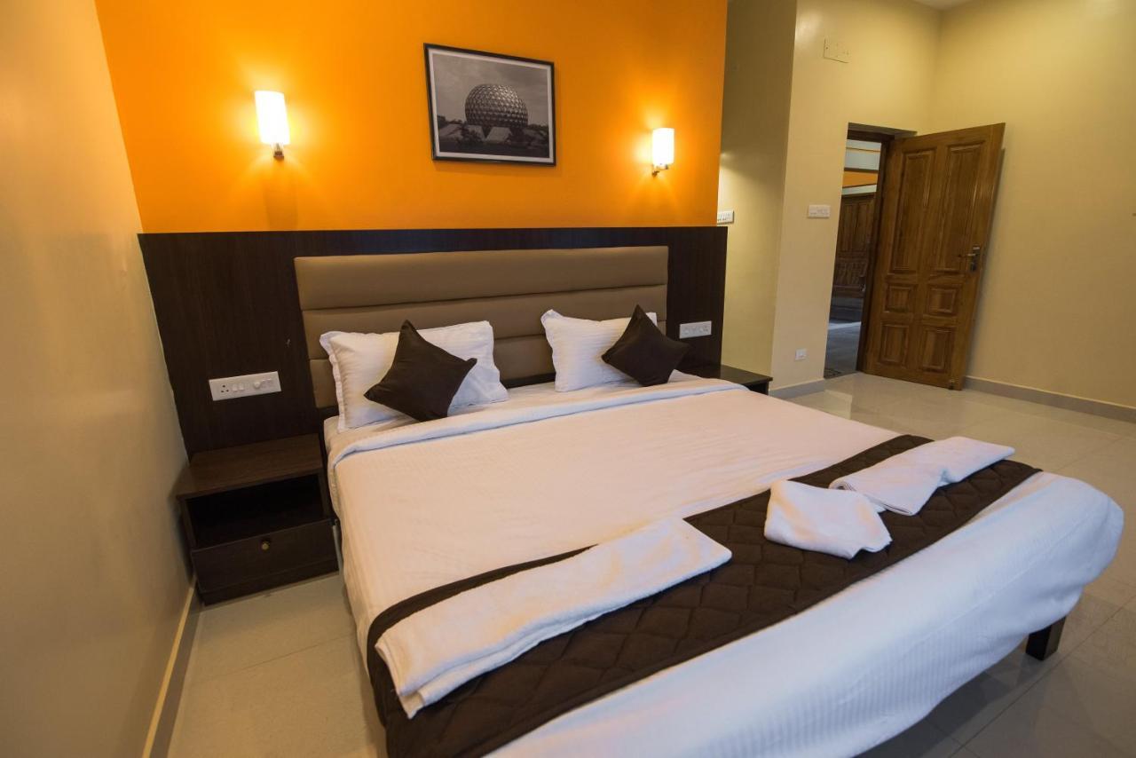Saffron Vilva Hotell Pondicherry Exteriör bild