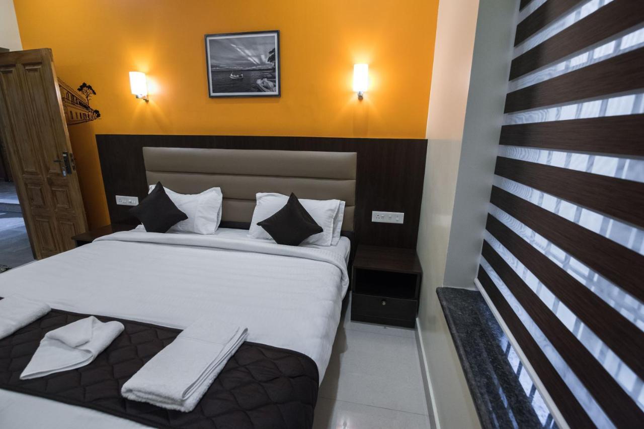 Saffron Vilva Hotell Pondicherry Exteriör bild